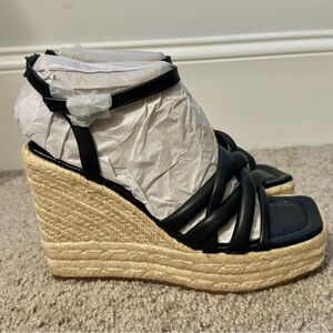 Great Circus NY black leather size 7 wedge strappy sandals Irene women new